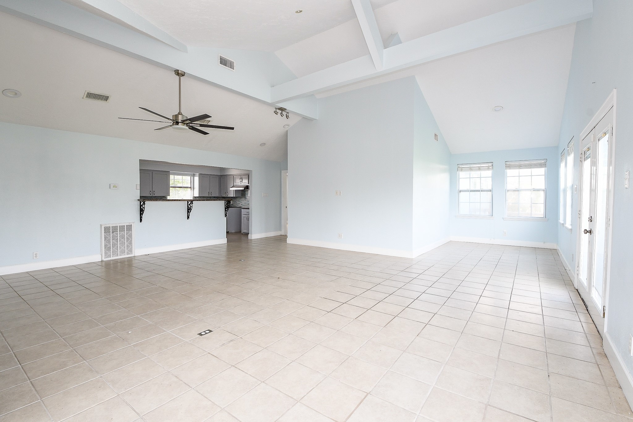 1615 Railroad Street San Leon, TX 77539 - Photo 9 of 45