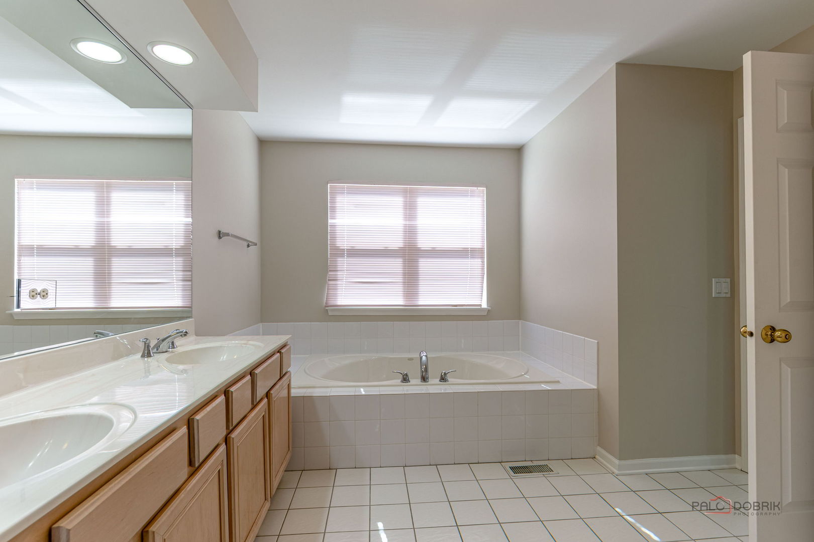 4225 Henry Way Northbrook, IL 60062 - Photo 12 of 29