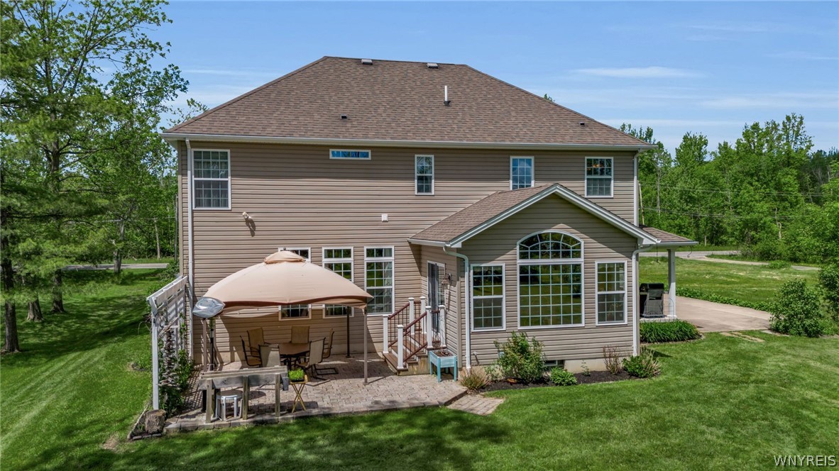 6361 Main Road Pendleton, NY 14094 - Photo 3 of 50