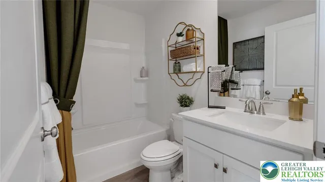 $2,800 | 8344 Alexander Court, Breinigsville, PA 18031