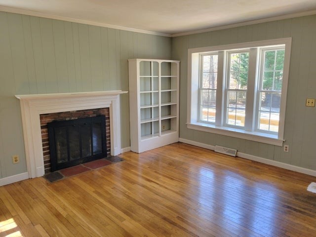 66 Elaine Road Hyannis, MA 02601 - Photo 4 of 16 Gallery Image 4