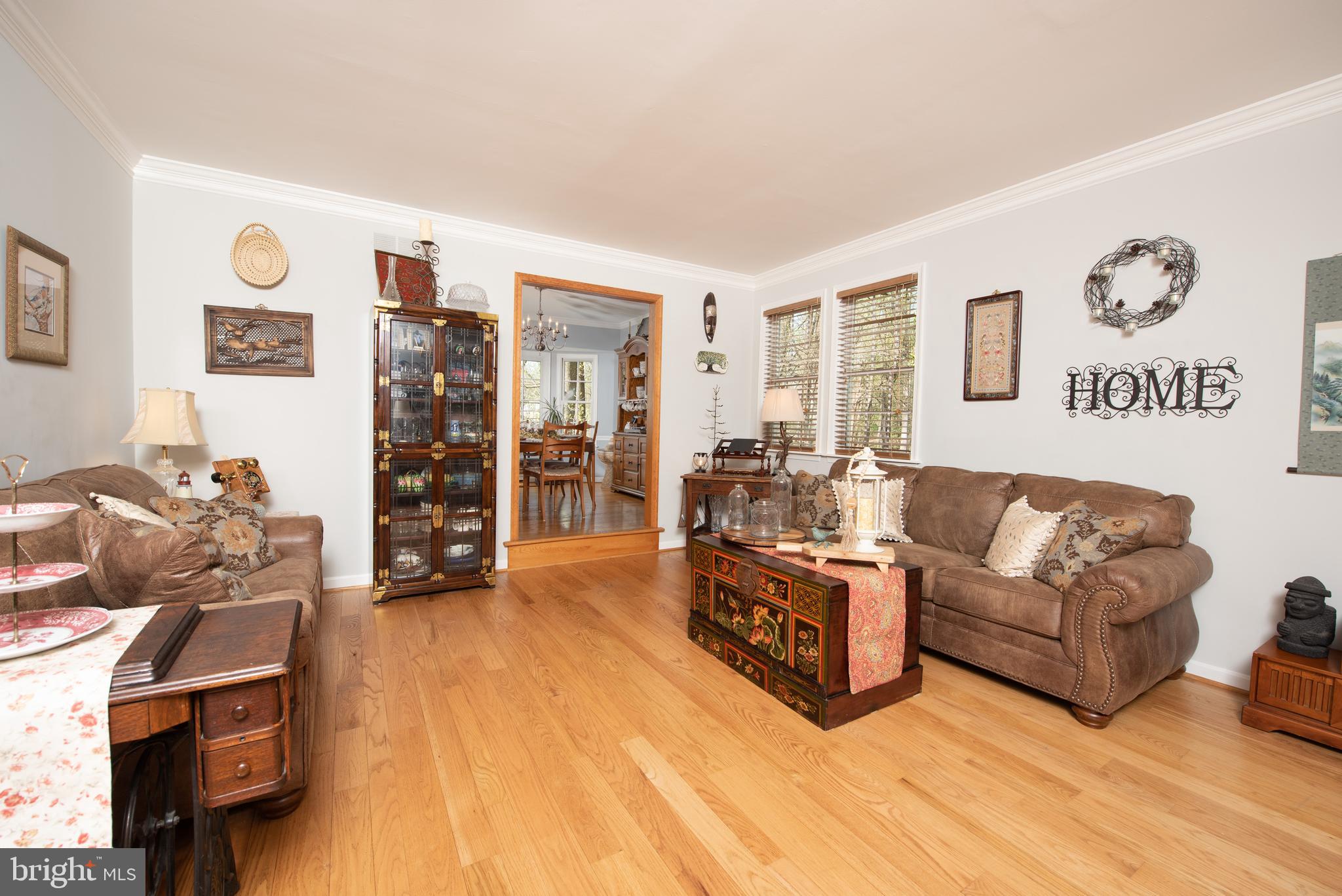 8524 Reservoir Road Fulton, MD 20759 - Photo 24 of 49 Living Room