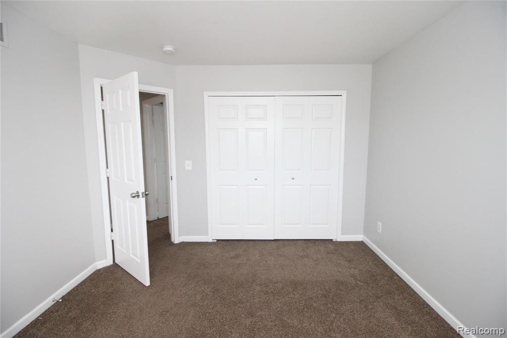 21840 15 Mile Road Clinton Township, MI 48035 - Photo 21 of 25