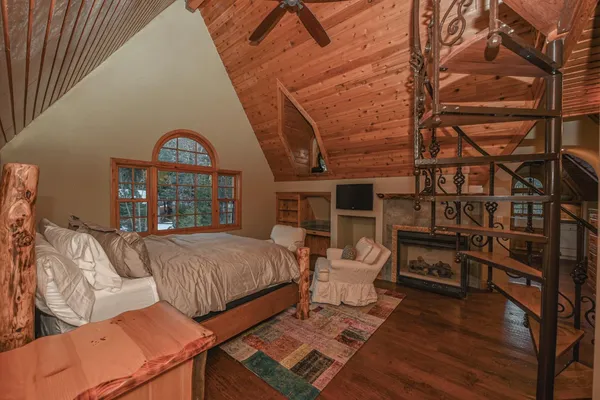 $2,799,000 | 42433 Pinnacle Lane, Shaver Lake, CA 93664