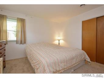 1401 Springfield Drive Belleville, IL 62221 - Photo 14 of 24 Gallery Image 14