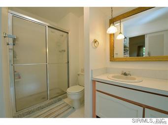 1401 Springfield Drive Belleville, IL 62221 - Photo 15 of 24 Gallery Image 15