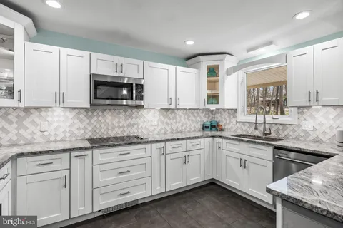 $699,000 | 157 Conawaga Trail, Medford Lakes, NJ 08055