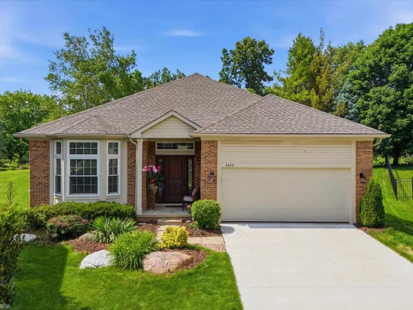 $449,000 | 4652 Amberwood Court, Rochester, MI 48306