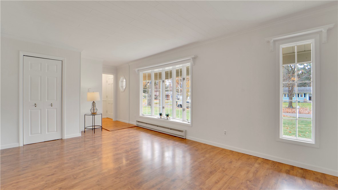 35 Harvest Road Perinton, NY 14450 - Photo 4 of 26