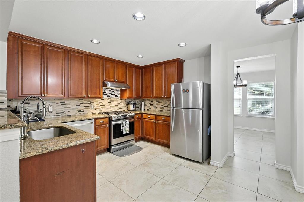 7767 Emilie Lane Frisco, TX 75035 - Photo 13 of 34