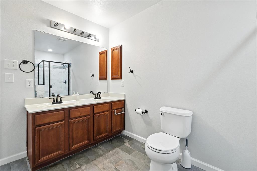 7767 Emilie Lane Frisco, TX 75035 - Photo 19 of 34