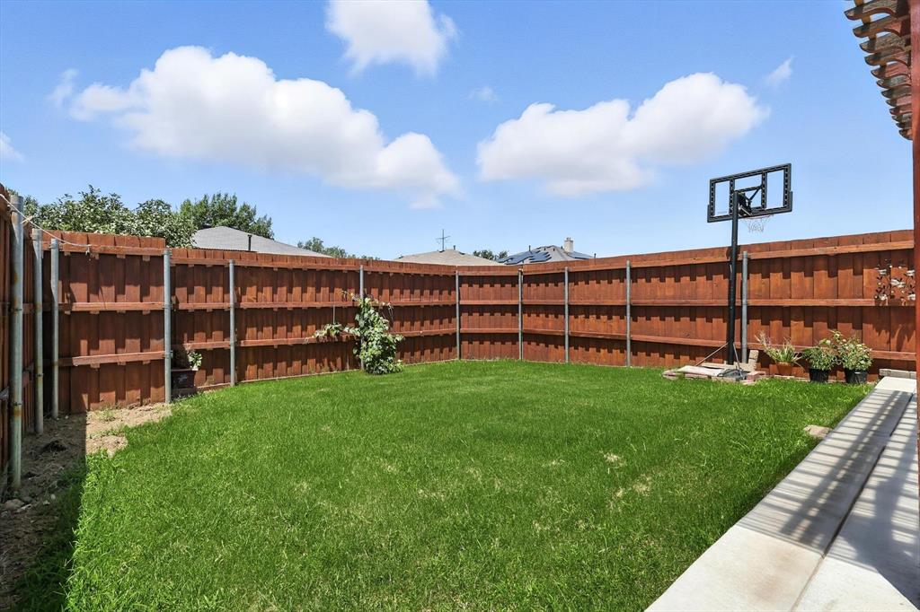 7767 Emilie Lane Frisco, TX 75035 - Photo 28 of 34