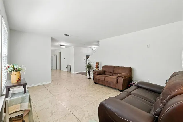 $2,800 | 7767 Emilie Lane, Frisco, TX 75035