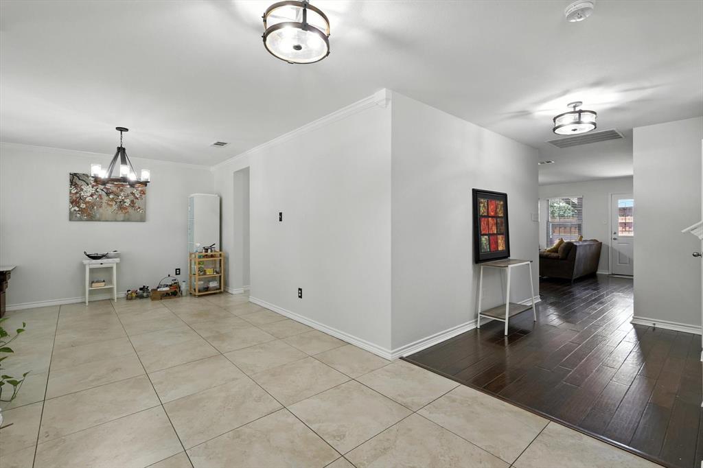 7767 Emilie Lane Frisco, TX 75035 - Photo 8 of 34