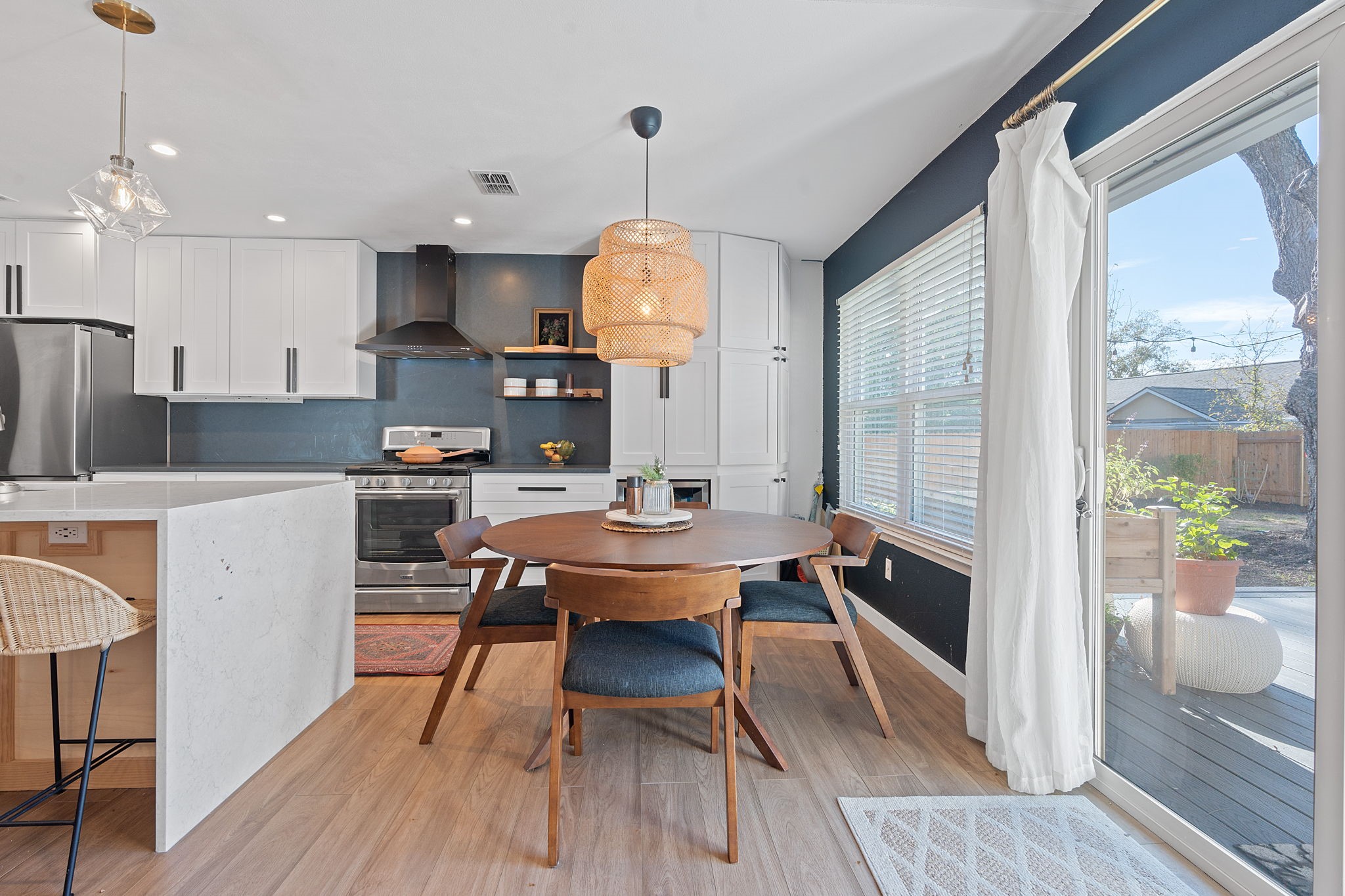 4916 Transit Circle Austin, TX 78727 - Photo 6 of 20