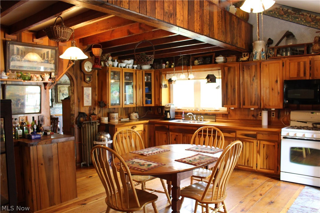 6287 Riverview Road Peninsula, OH 44264 - Photo 3 of 10 Gallery Image 3