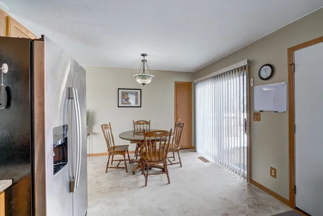 $338,000 | 73 Debbie Drive, Evansville, WI 53536