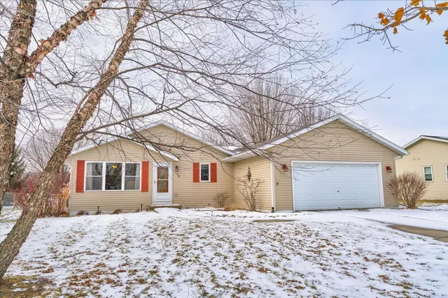 $338,000 | 73 Debbie Drive, Evansville, WI 53536