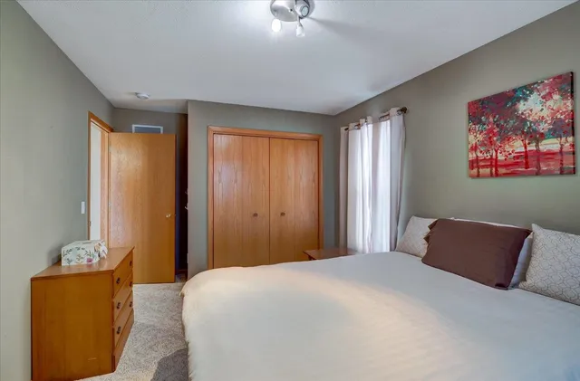 $338,000 | 73 Debbie Drive, Evansville, WI 53536