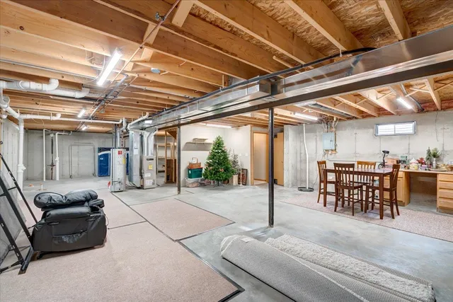 $338,000 | 73 Debbie Drive, Evansville, WI 53536