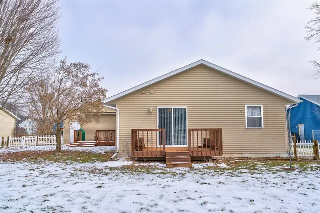 $338,000 | 73 Debbie Drive, Evansville, WI 53536