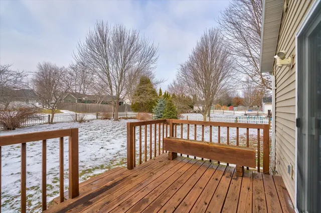 $338,000 | 73 Debbie Drive, Evansville, WI 53536