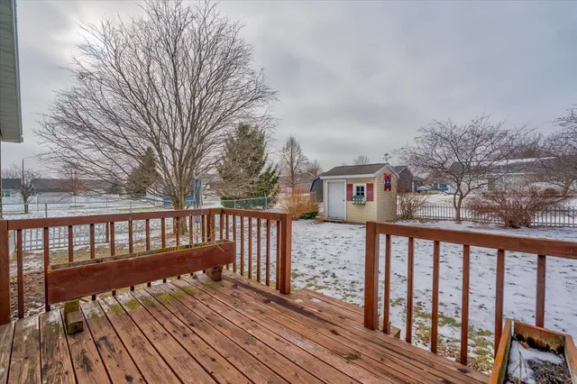 $338,000 | 73 Debbie Drive, Evansville, WI 53536