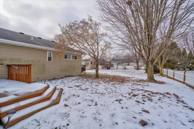 $338,000 | 73 Debbie Drive, Evansville, WI 53536