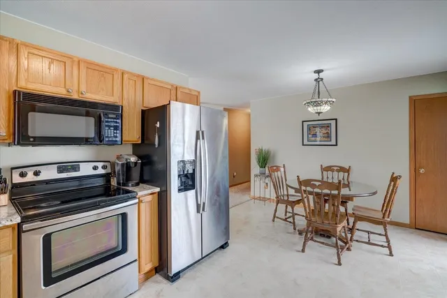 $338,000 | 73 Debbie Drive, Evansville, WI 53536