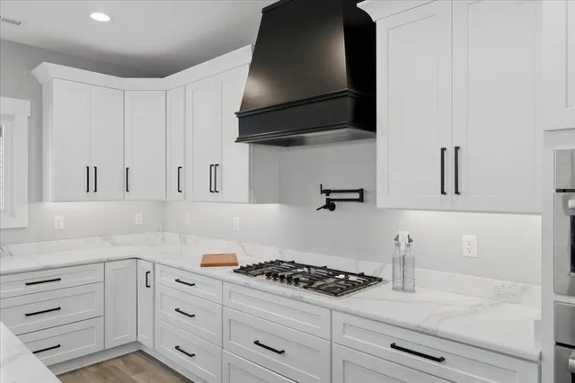 $1,648,500 | 172 Lakewatch Circle, Moneta, VA 24121