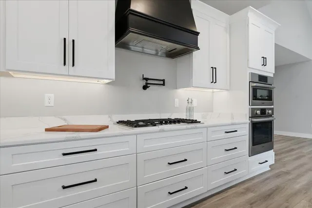 $1,648,500 | 172 Lakewatch Circle, Moneta, VA 24121