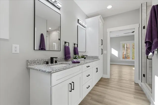 $1,648,500 | 172 Lakewatch Circle, Moneta, VA 24121