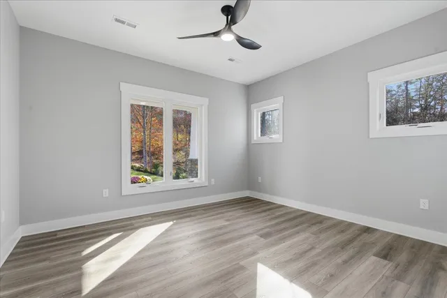 $1,648,500 | 172 Lakewatch Circle, Moneta, VA 24121