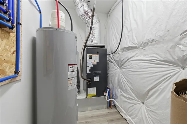 $1,648,500 | 172 Lakewatch Circle, Moneta, VA 24121