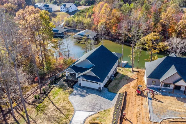 $1,648,500 | 172 Lakewatch Circle, Moneta, VA 24121