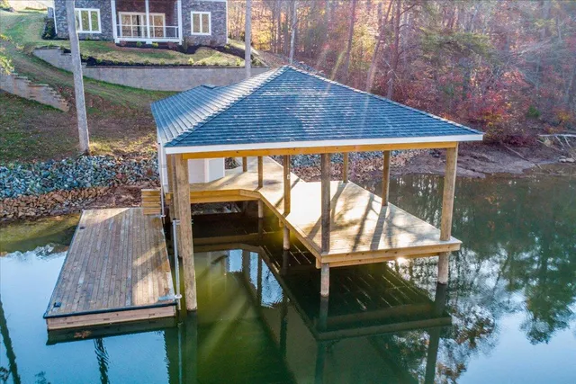 $1,648,500 | 172 Lakewatch Circle, Moneta, VA 24121