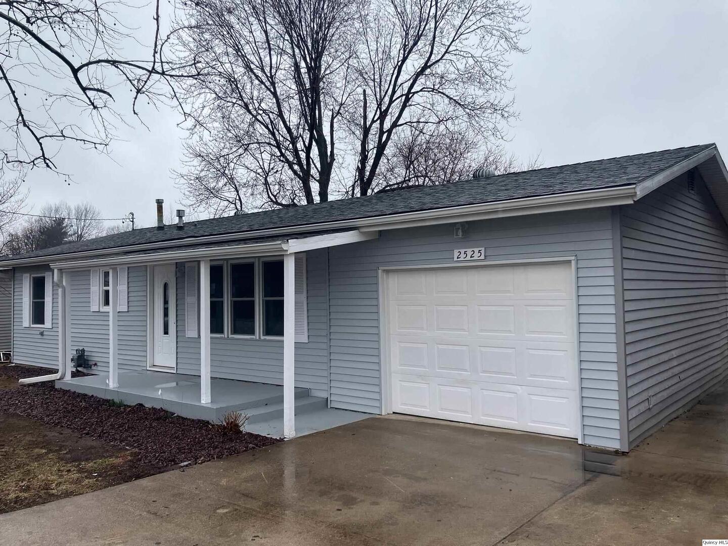 2525 Larch Road Quincy, IL 62301 - Photo 21 of 21 a house with a outdoor space