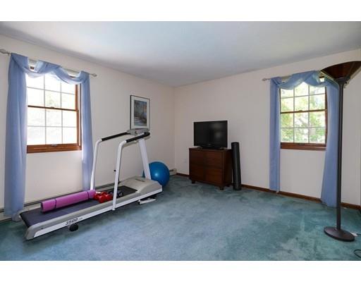46 Deerfield Road Shrewsbury, MA 01545 - Photo 19 of 26 Gallery Image 19