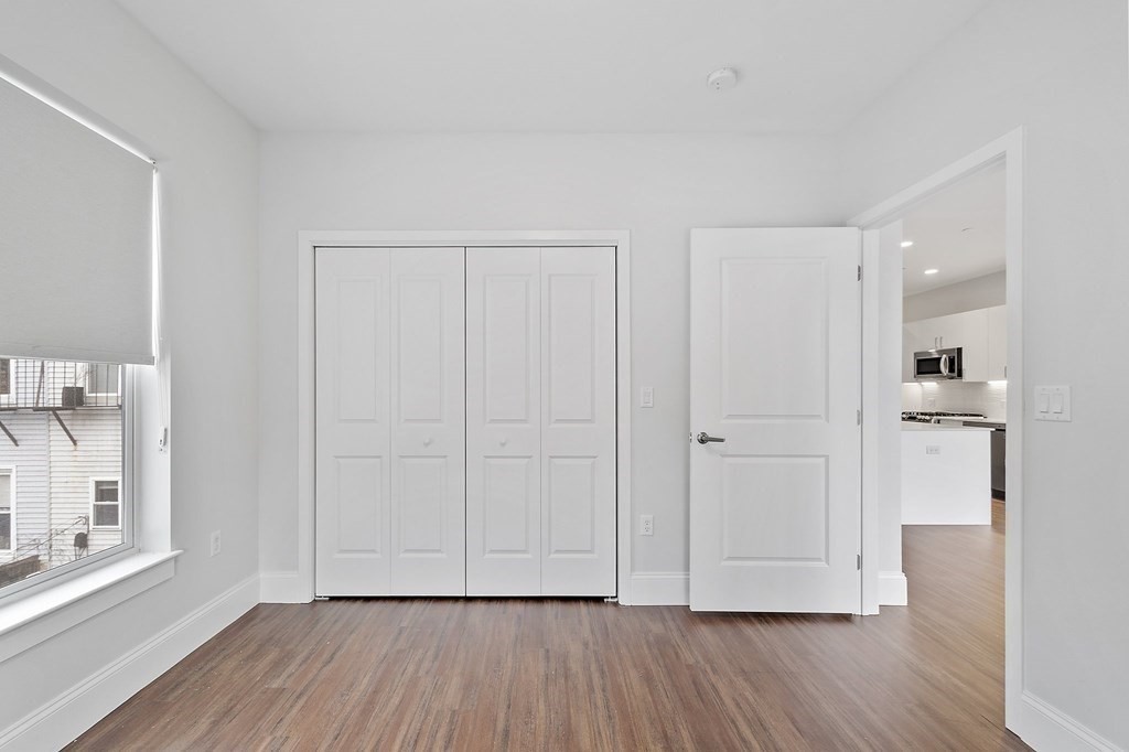 205 Maverick Street, Unit 201 Boston, MA 02128 - Photo 20 of 29
