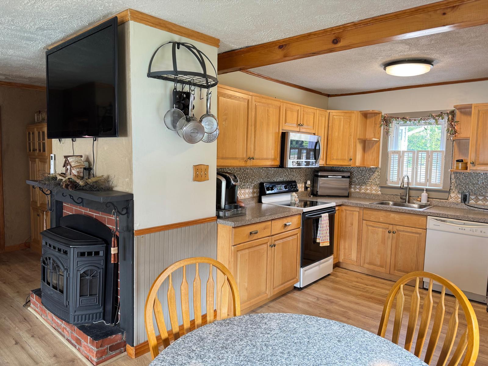 107 East Echo Lake Road Presque Isle, ME 04769 - Photo 17 of 40 Kitchen