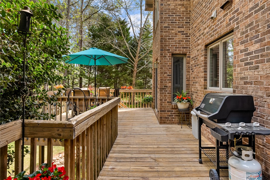 408 Sapphire Court Seneca, SC 29672 - Photo 37 of 49