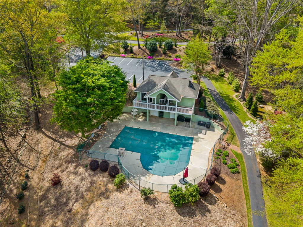 408 Sapphire Court Seneca, SC 29672 - Photo 47 of 49 Club House & Pool