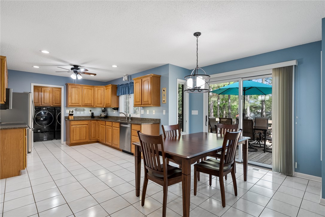 408 Sapphire Court Seneca, SC 29672 - Photo 8 of 49