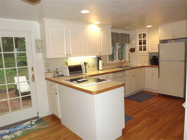 40 Boles Road Marshfield, MA 02050 - Photo 3 of 25 Gallery Image 3