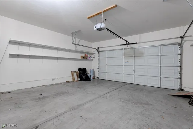 $1,700 | 6348 War Emblem Court, Las Vegas, NV 89141