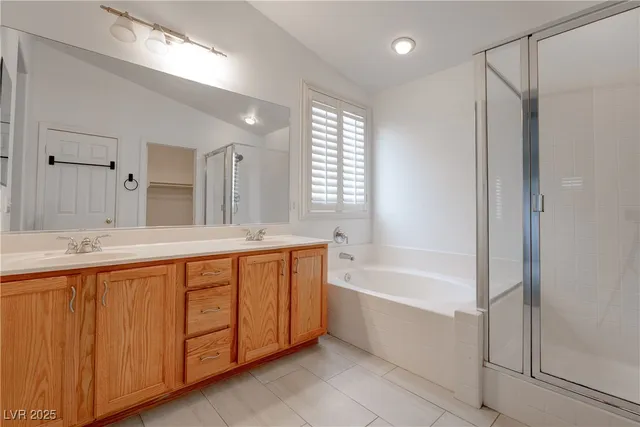 $1,700 | 6348 War Emblem Court, Las Vegas, NV 89141