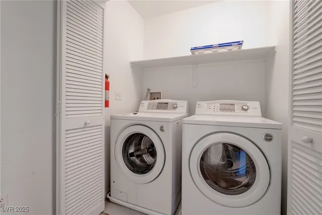 $1,700 | 6348 War Emblem Court, Las Vegas, NV 89141