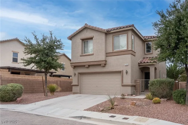 $1,700 | 6348 War Emblem Court, Las Vegas, NV 89141