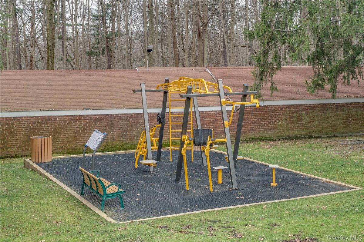 13 Bryant Crescent, Unit 2K White Plains, NY 10605 - Photo 25 of 29 a view of outdoor space with seating