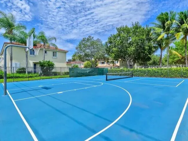 a view of a tennis court